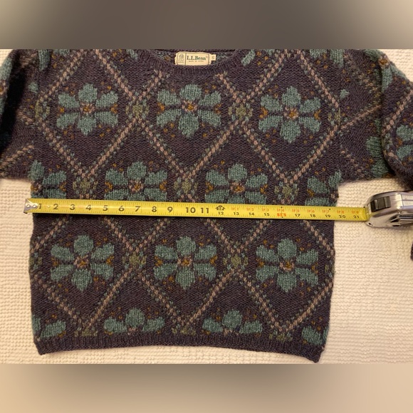 L.L. Bean Wool Sweater - Picture 5 of 6